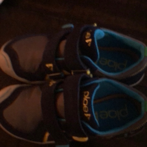 Kids - Picture 4 of 6